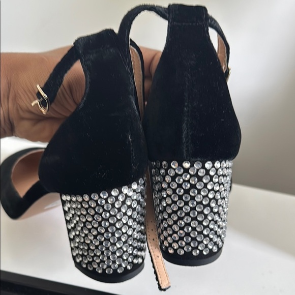 NEW J CREW Black Velvet block heel with Embellishments size 8.5 - Picture 5 of 8